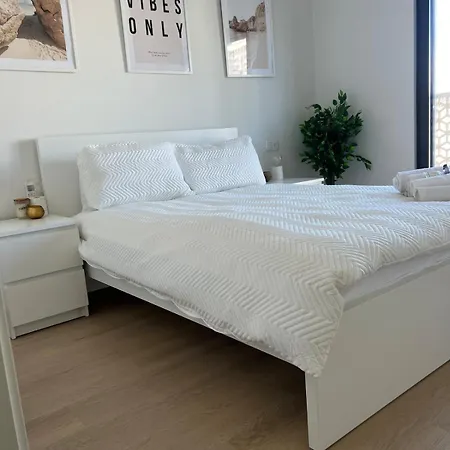 Casa Cruz - 3 Bedroom In Apartamento